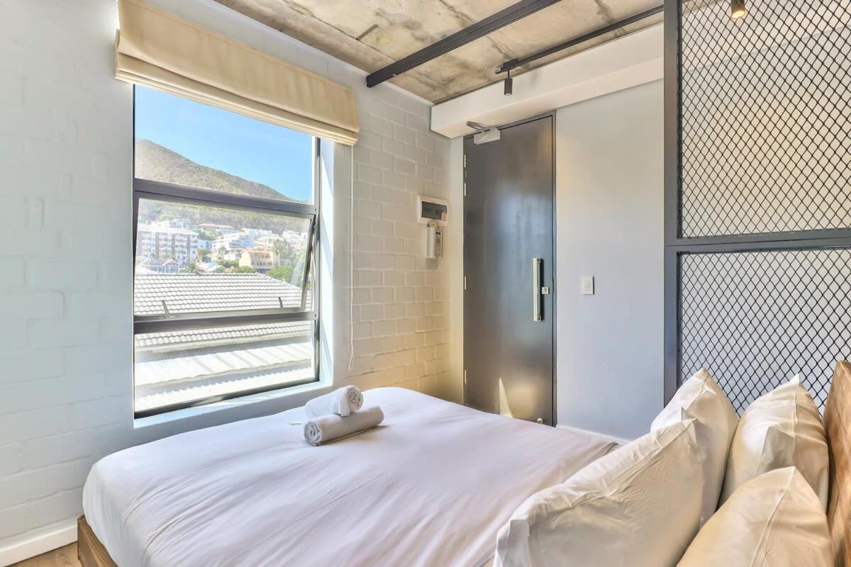 Secure Studio, Sea Point Gem Near Promenade! Apartment Cape Town