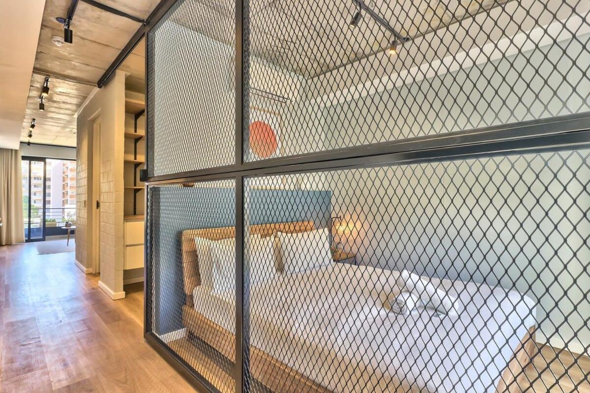 Apartment Secure Studio, Sea Point Gem Near Promenade! Cape Town